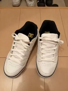 DCスニーカー