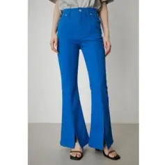 AZUL by moussy センター スリット カラーフレアパンツ ブルー