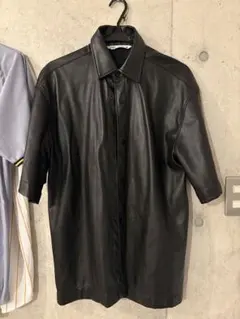 ZARA　フェイクレザー　半袖シャツ　Sサイズ　ブラック　トップス　春夏