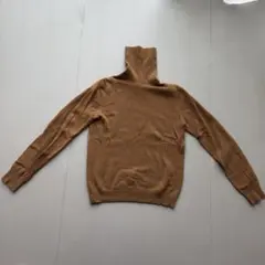 UNIQLO カシミヤタートルネックセーター