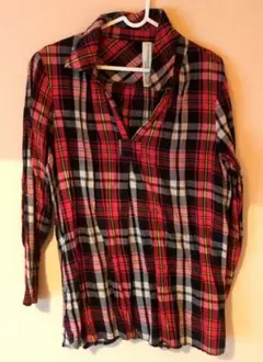 zootie 赤と黒のチェック柄長袖シャツ
