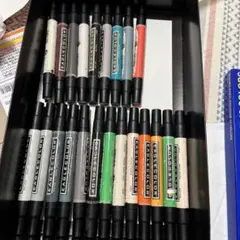 Item thumbnail for item 01552592-55af-4777-a6ec-23396de28e4d