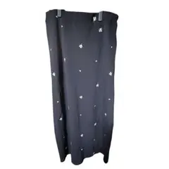 しまむら　花柄　刺繍入り　黒　ロングナロースカート　4Lサイズ　春夏デートコーデ