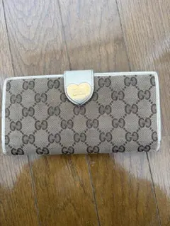 GUCCI GGパターン 長財布 ハート金具