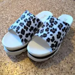 ヒョウ柄厚底スライドサンダル