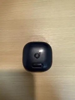 Soundcore Liberty 4 NC充電ケース、充電ケーブル、説明書付き