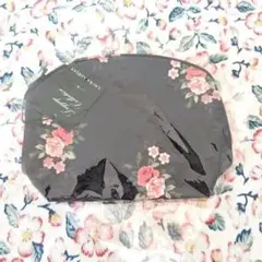 【新品タグ付】LAURA ASHLEY 花柄ポーチ ローラアシュレイ　化粧ポーチのサムネイル