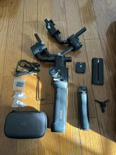 Item thumbnail for item 2c728f6d-70cb-40a3-b14c-07d47b11b4ff