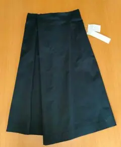 新品　未使用　タグ付き　La SRIC　ネイビー スカート　38