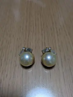 パールとストーンのイヤリング