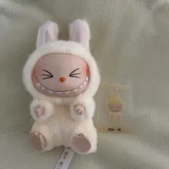 labubu have a seat sisi