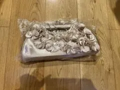 花飾り付きサテンパーティーバッグ