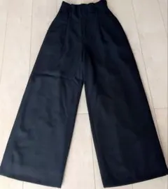 ブラック タックワイドパンツ　XS