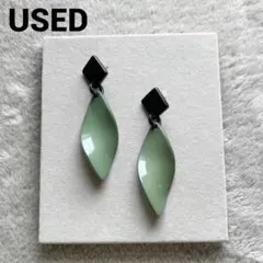 【24h以内発送】ブラック グリーン 大ぶりピアス