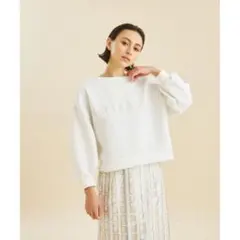 【最終値下げ】エンボスレタードトップ