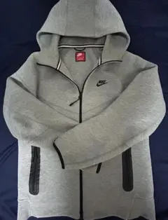 NIKE テックフリース パーカー