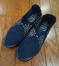 ゴムゴムGomu56エアースニーカー　スリッポン　ネイビー＆グレー25cm未使用