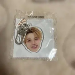 treasureドヨン　喜怒哀楽　キーホルダー