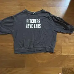 グレー クロップドトレーナー プリント入り