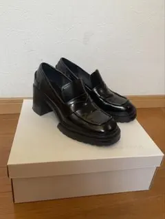 CHARLES & KEITH 厚底ローファー ブラック 38のサムネイル