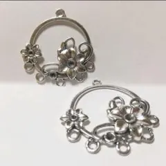 Item thumbnail for item 59dfe7f7-3903-4031-b8df-dcb5134b2c4c