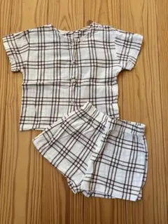 韓国 ノーブランド チェック柄Tシャツとショートパンツセット 80 セトア