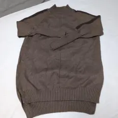 ブラウン アクリル長袖セーター　ラジエム