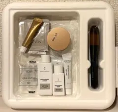 【新品未開封】エトヴォス パーフェクトキット III クリアベージュ