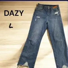 DAZY ハイウエスト　ダメージワイドデニム　レディースジーンズ　切りっぱなし