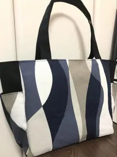 ハンドメイド　トートバッグ　サイドポケット 北欧　ウェーブ柄
