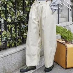 MONO-MART LADY'S ハイウエストタックワイドバルーンチノパン 白