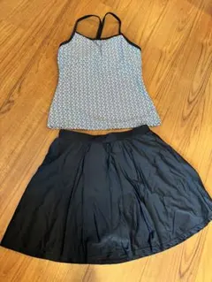 【値下げ】1回着用のみ　水着　タンクトップとフレアスカート 黒と白のパターン