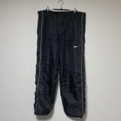 Nike ブラック ナイロンパンツ