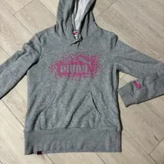 PUMA グレー フード付きパーカー M