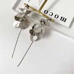 ブライダル　ウェディング　シルバーフラワー　ロング　チェーン　ピアス　イヤリング
