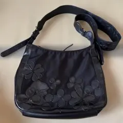 スヌーピー　ブラック　ショルダーバッグ