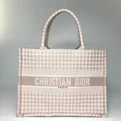 2026年最新】dior 千鳥 ブックトートの人気アイテム - メルカリ