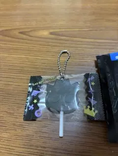 サンリオキャラクターズ　キャンディチャームズ　グミ　バツ丸