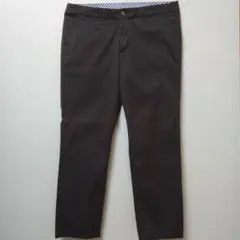 ダークブラウン　ストレートパンツ