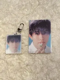 ヒスン weverse global 特典 アクキー