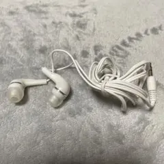【新品未使用】 ホワイト 有線イヤホン