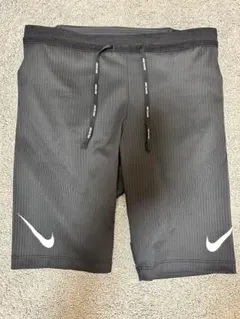 NIKE　エアロスイフト　ショートタイツ　Sサイズ