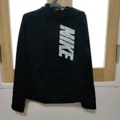 NIKE フルジップジャケット 黒 ジャージ フード パーカー キッズ　140