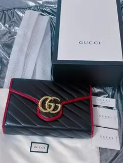 GUCCI mini Marmont グッチ マーモント ミニ ショルダーバッグのサムネイル