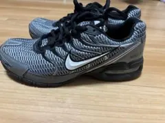 NIKE スニーカー