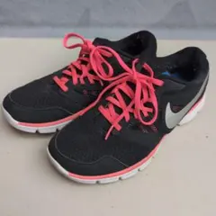 NIKE スニーカー ブラック ピンクのサムネイル