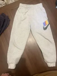 Nike キッズスウェットパンツ 2点セットグレー S、パープルM