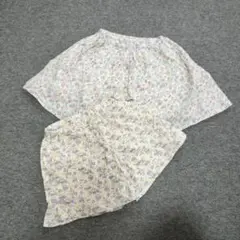 子ども服　花柄ボトムス　２点セット