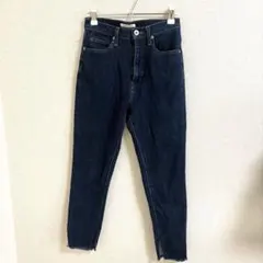natural couture スキニー　デニム パンツ裾スリット S ネイビーのサムネイル