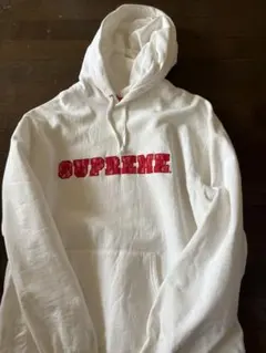 SUPREME ホワイトパーカー S刺繍 supreme ホワイト S刺繍 フード付きパーカー - メルカリ